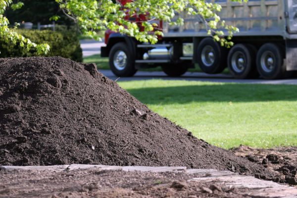 Yard Dirt Delivery in Costa Mesa