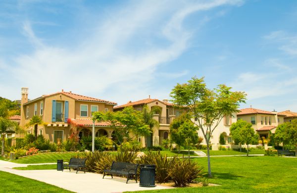 Community Landscaping in Costa Mesa